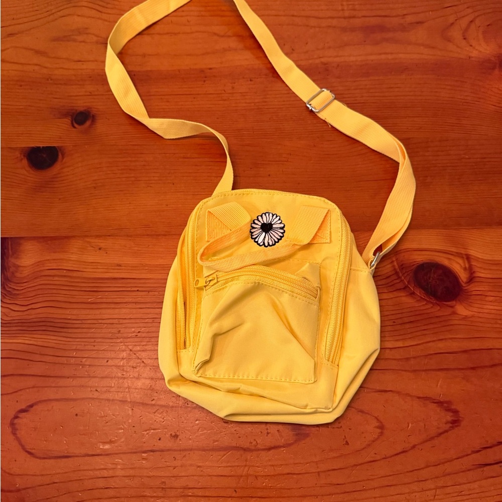 Yellow Crossbody Bag with Daisy Pin